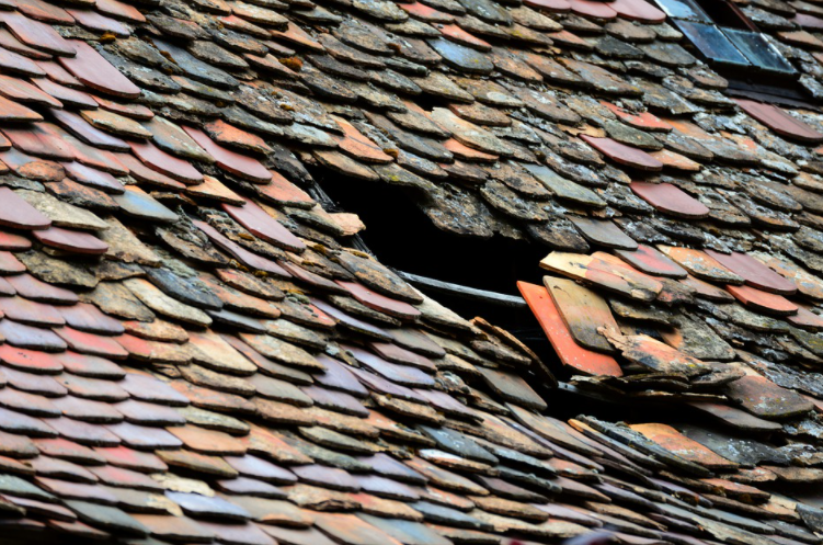 Roof Repairing Tips after Storm